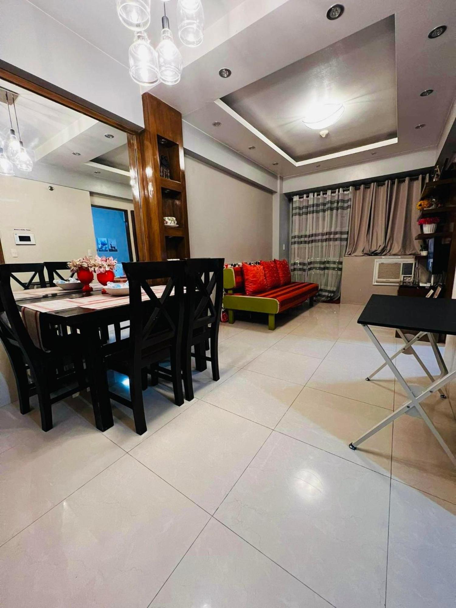 One Palm Tree Villas Condominium - Studio 10O With Balcony - Across Terminal 3 Airport Manila Exterior photo